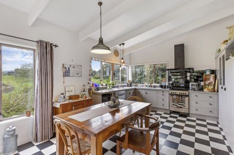 Photo of property in 6 Portland Street, Welcome Bay, Tauranga, 3112