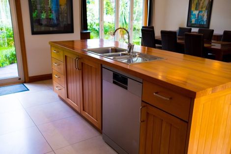 Photo of property in 32 Wai-iti Terrace, Burnside, Christchurch, 8052