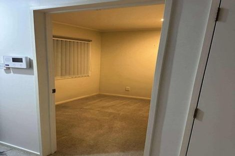 Photo of property in 2c Glen Road, Ranui, Auckland, 0612