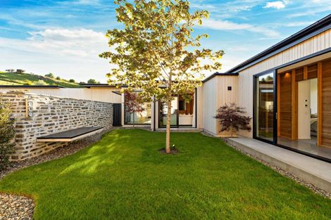 Photo of property in 214 Mcdonnell Road, Arrowtown, Queenstown, 9371