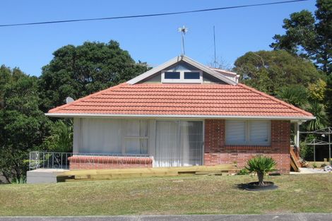 Photo of property in 124 Beach Road, Castor Bay, Auckland, 0620