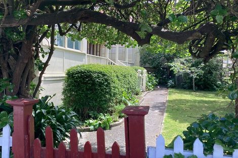 Photo of property in 2 Bath Street, Plimmerton, Porirua, 5026