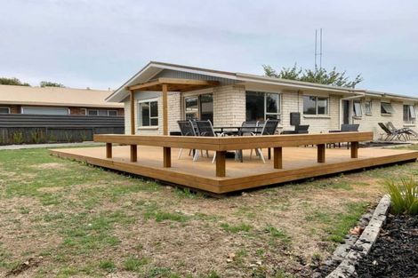 Photo of property in 317 Shakespeare Street, Leamington, Cambridge, 3432