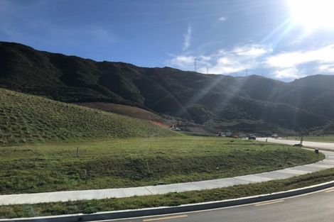 Photo of property in 107 Silverstream Road, Crofton Downs, Wellington, 6035