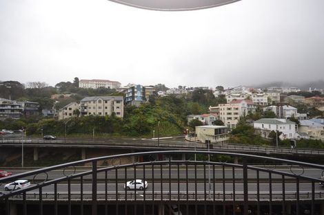 Photo of property in Atrium Towers, 6p/154 The Terrace, Wellington Central, Wellington, 6011