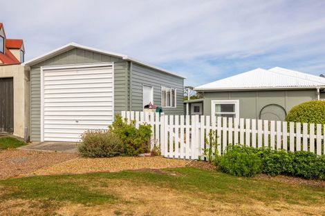 Photo of property in 17 Whero Avenue, Diamond Harbour, Lyttelton, 8971