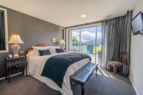 Photo of property in 140 Howden Street, Te Anau, 9600