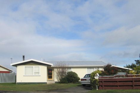 Photo of property in 4 Crail Avenue, Flaxmere, Hastings, 4120