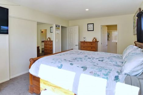 Photo of property in 25 Wellington Street, Ashley, Rangiora, 7477