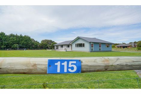 Photo of property in 115 Blairlogie Close, Otatara, Invercargill, 9879
