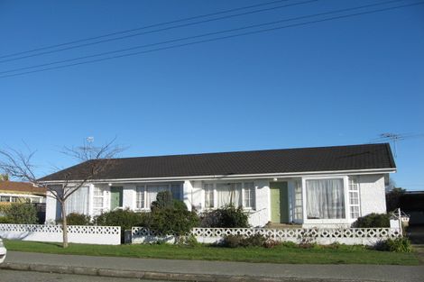 Photo of property in 28a Durham Street, Winton, 9720