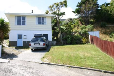 Photo of property in 16 Tyrone Grove, Wainuiomata, Lower Hutt, 5014