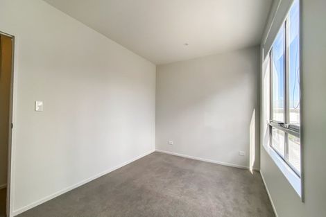 Photo of property in 588d Te Atatu Road, Te Atatu Peninsula, Auckland, 0610