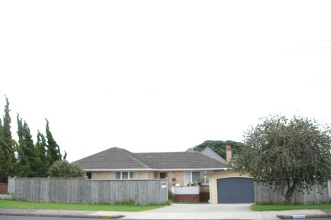 Photo of property in 22b Bleakhouse Road, Howick, Auckland, 2014