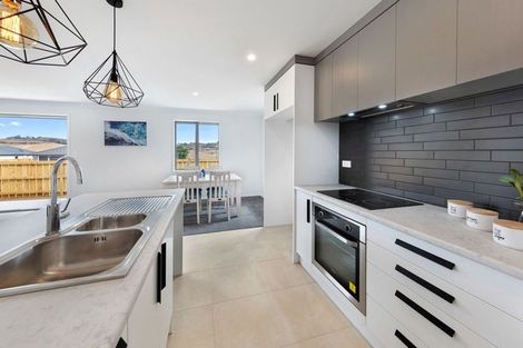 Photo of property in 81 Harriet Johnston Drive, Pokeno, 2402