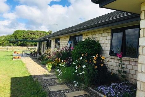 Photo of property in 186 Creamery Road, Pollok, Waiuku, 2683