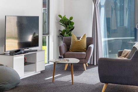 Photo of property in 14 Sydney Place, Flagstaff, Hamilton, 3210