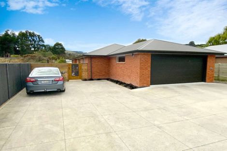 Photo of property in 4b Henderson Street, Mornington, Dunedin, 9011