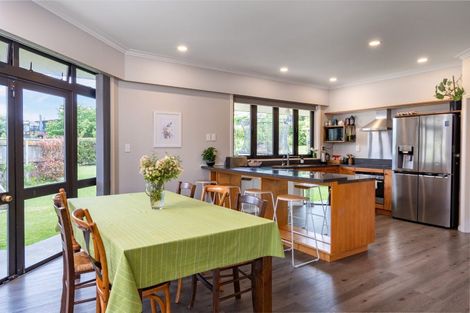 Photo of property in 75 Shepherd Road, Waipahihi, Taupo, 3330