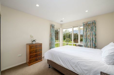 Photo of property in 8 Napoleon Close, Harewood, Christchurch, 8051