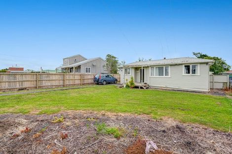 Photo of property in 233 Parkhurst Road, Parakai, 0830