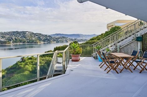 Photo of property in 11 Countess Close, Maupuia, Wellington, 6022