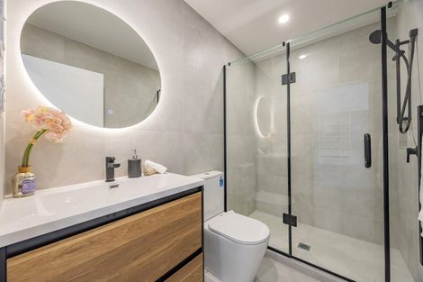 Photo of property in 4/10 Alexander Avenue, Torbay, Auckland, 0630