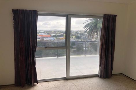 Photo of property in 3 Moera Place, Stanmore Bay, Whangaparaoa, 0932