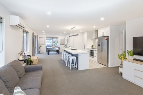 Photo of property in 28 Evelyn Crescent, Marshland, Christchurch, 8083