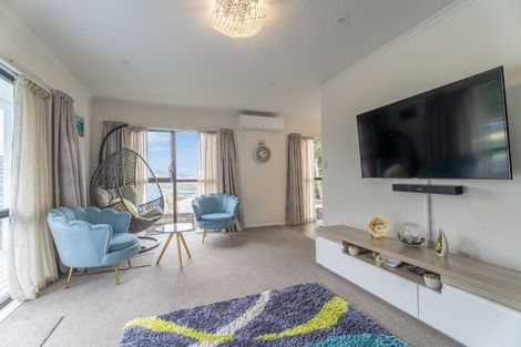 Photo of property in 2/79 Cunliffe Street, Churton Park, Wellington, 6037