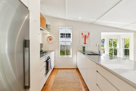 Photo of property in 39 Glenbervie Terrace, Thorndon, Wellington, 6011