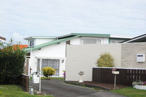 Photo of property in 5b Brierley Place, Marfell, New Plymouth, 4310