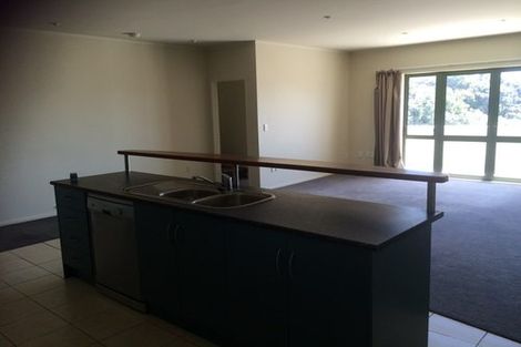 Photo of property in 4 Mitika Way, Strathmore Park, Wellington, 6022