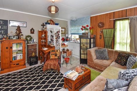 Photo of property in 94 Torkar Road, Clarks Beach, 2122