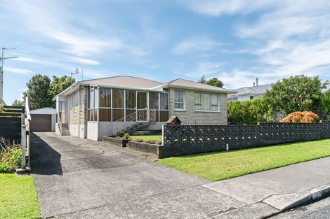 Photo of property in 181 Mangorei Road, Merrilands, New Plymouth, 4312