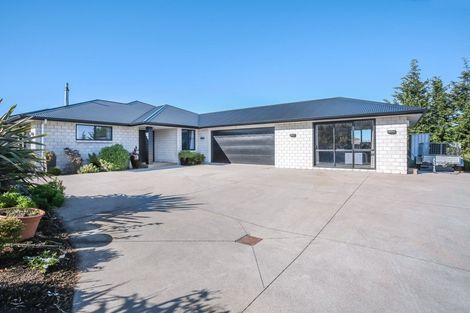 Photo of property in 9 Coach Road, Kingseat, Papakura, 2580