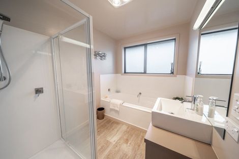 Photo of property in 13 Talboys Drive, Winton, 9720