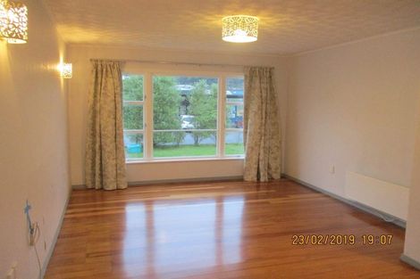 Photo of property in 5 Ruthven Road, Wainuiomata, Lower Hutt, 5014