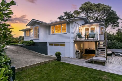 Photo of property in 69 Park Hill Road, Birkenhead, Auckland, 0626