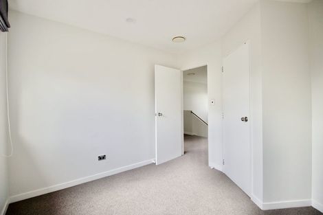 Photo of property in 88 Lantana Road, Green Bay, Auckland, 0604