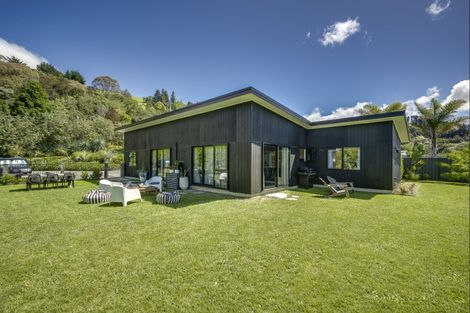 Photo of property in 105 Puketapu Road, Taradale, Napier, 4112