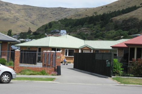 Photo of property in 75 Laing Crescent, Heathcote Valley, Christchurch, 8022