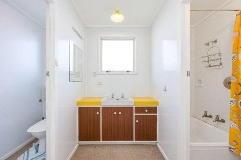 Photo of property in 2 Okahukura Road, Tapora, Wellsford, 0977