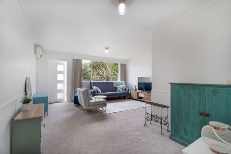 Photo of property in 1/377 Main Road, Tawa, Wellington, 5028