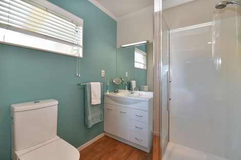 Photo of property in 4 Astor Place, Orewa, 0931