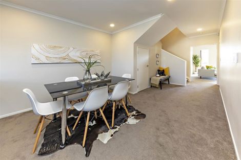 Photo of property in 27 Bellbird Street, Papakura, 2110