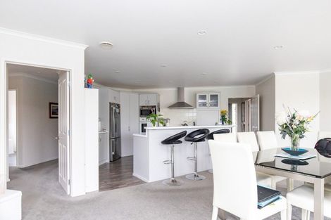 Photo of property in 10 Harris Place, Ngatea, 3503