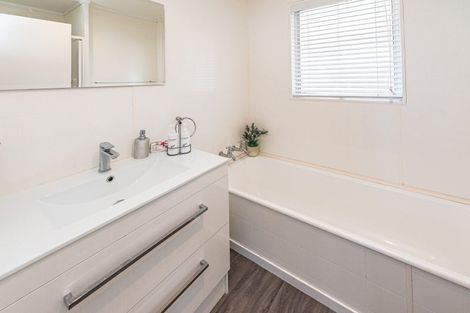 Photo of property in 1a Mosston Road, Castlecliff, Whanganui, 4501