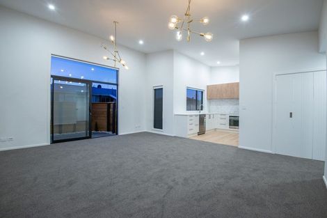 Photo of property in 17d Queen Street, Papakura, 2110