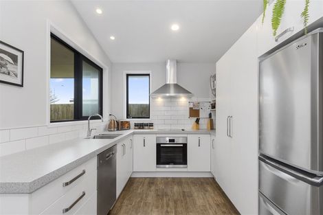 Photo of property in 15 Coprosma Close, Papamoa Beach, Papamoa, 3118